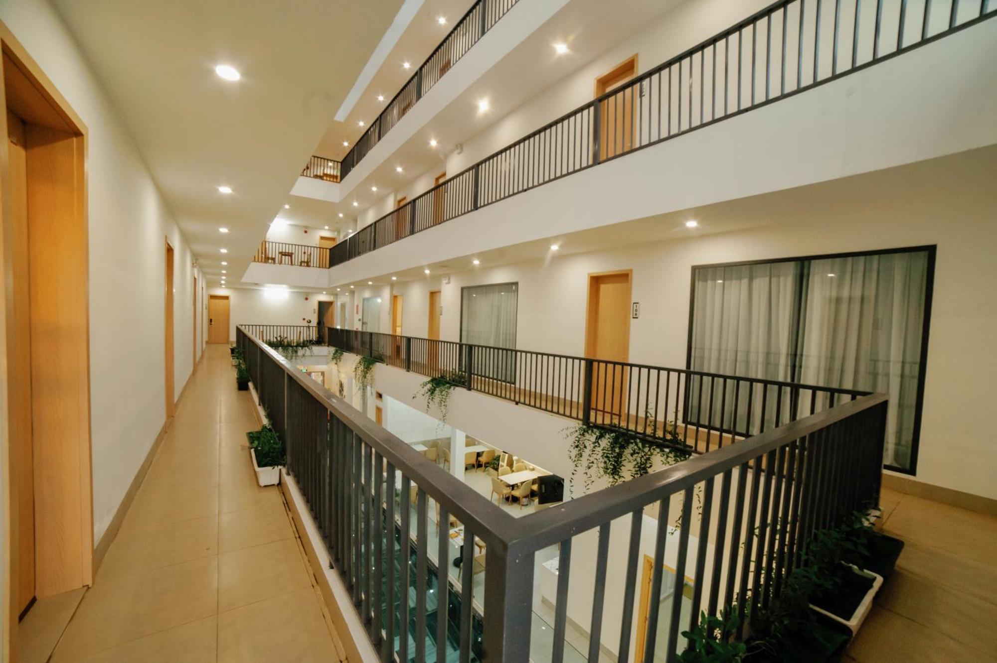 Diora Hotel Pleiku By Hos Exterior photo